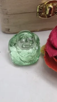 Buddha figur med æske