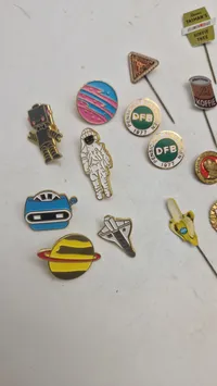Samling pins og nåle