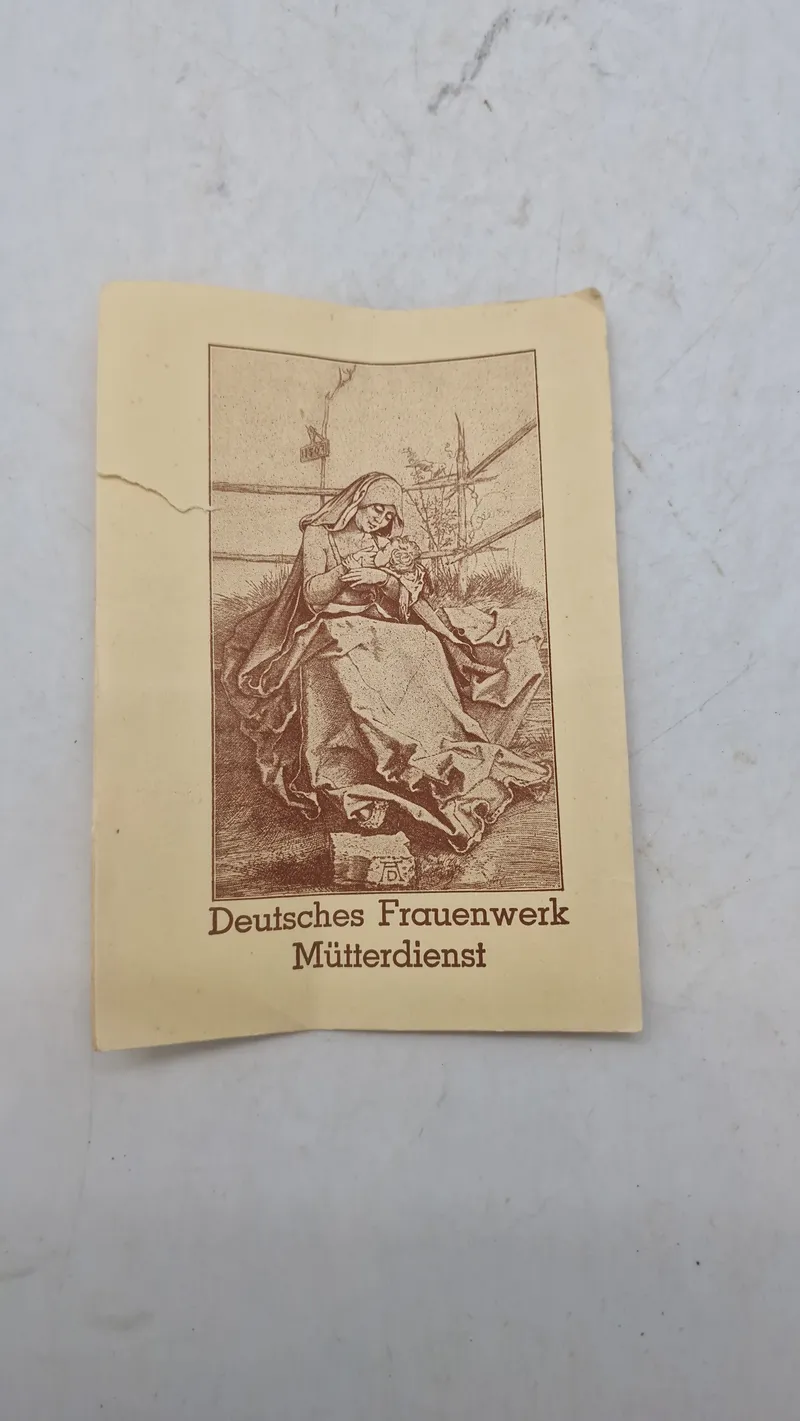 Tysk urkunde fra Deutsches frauenwerk mutterdienst. Mütterschulungs-Lehrgang über Krankenpflege"). Original