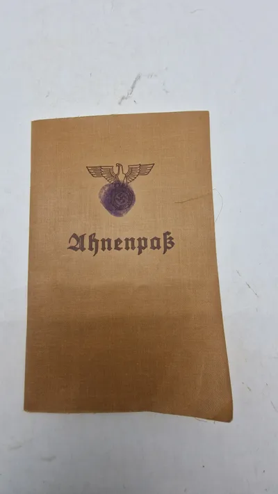 Tysk Ahnenpaß, ww2. Original