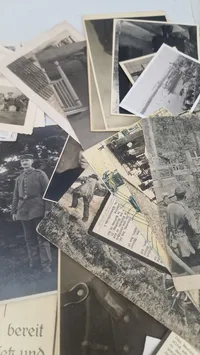 Lot fra samme familie med bla soldat faldet på østfronten. Orignalt