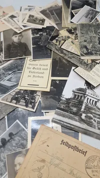 Lot fra samme familie med bla soldat faldet på østfronten. Orignalt