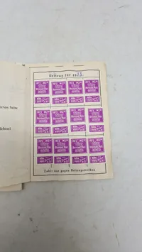 Tysk medlemsbog (Mitgliedsbuch) fra VdK (Verband der Kriegsbeschädigten, Kriegshinterbliebenen und Sozialrentner Deutschlands), specifikt fra delstatsforbundet i Rheinland-Pfalz