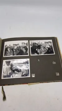 Tysk fotoalbum med masser af super panzer og Flieger fotos. Originalt