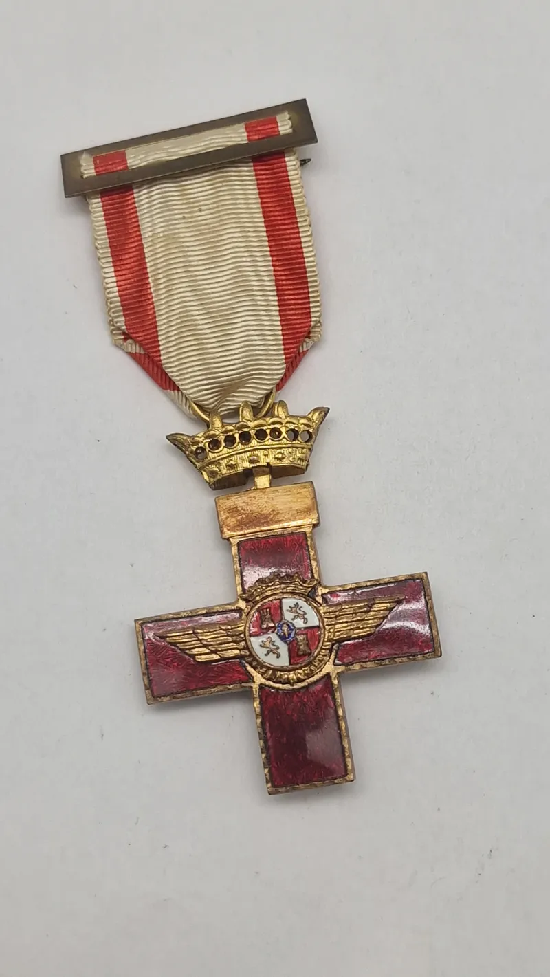Spansk Cruz del Mérito Aeronáutico, ww2. Original