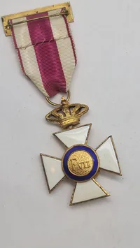 Spansk ordenskors fra Sankt Hermenegilds Orden (Real y Militar Orden de San Hermenegildo), ww2. Original