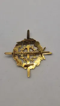 Spansk Laureate Cross of Saint Ferdinand (Cruz Laureada de San Fernando), som er Spaniens højeste militære dekoration for tapperhed. Original