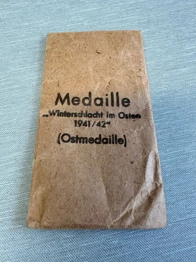Original pose til østfront medalje