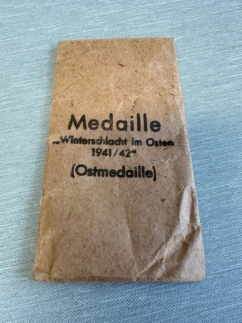 Original pose til østfront medalje
