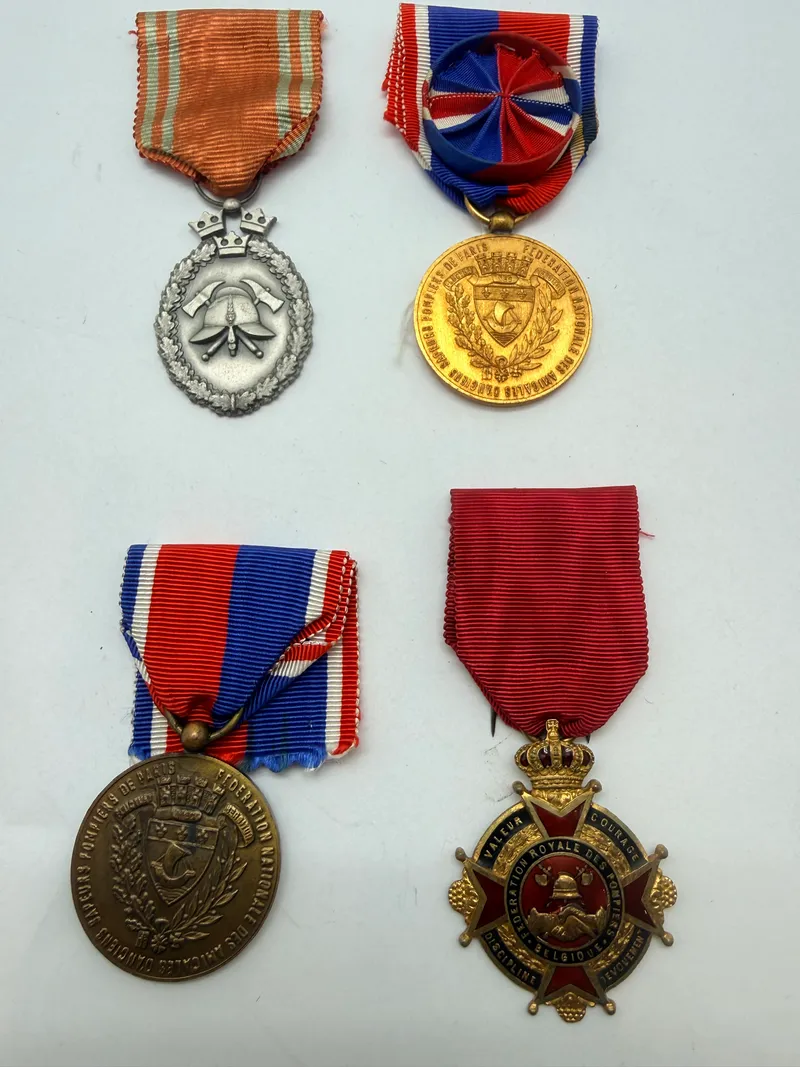 Samling brandmandsmedaljer. Originale