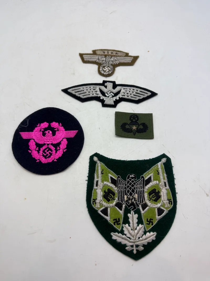 Samling tyske ww2 stofmærker. Efterkrigs