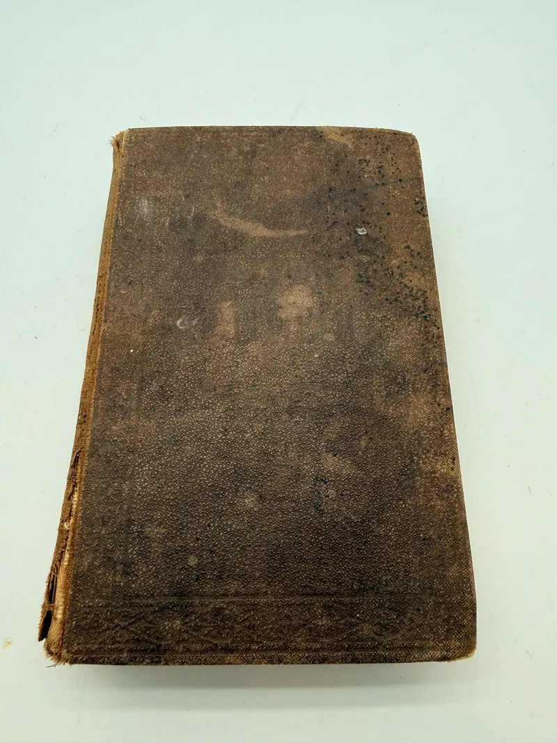 Madam Mangor Kogebog for smaa Husholdninger. 34. oplag. 1895. 364+282+178s. helshirting 
 Kogebog, fortsættelse og syltebog.