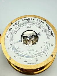 Marine barometer