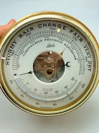 Marine barometer