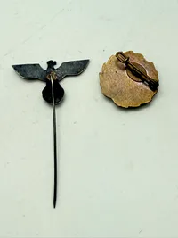 Tysk pin WW2, efterkrigs