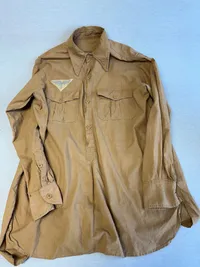Original Tysk Luftwaffe udleveret Luftwaffebekleidungsamt Afrika korps skjorte WW2, i super stand