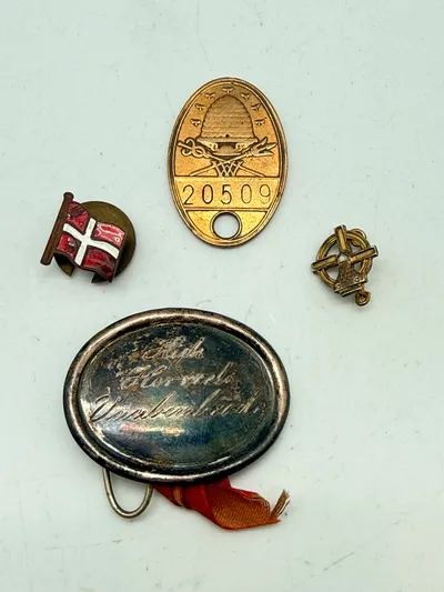Samling pins mm