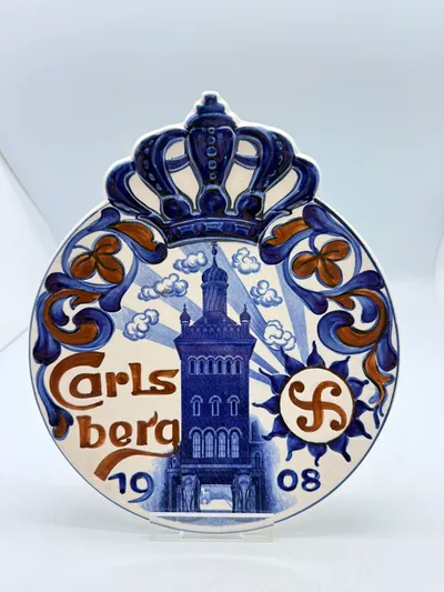 Carlsberg Bryggeriplatte fra 1908, fremstillet af den danske fajancefabrik Aluminia