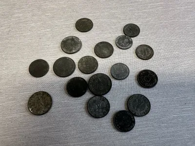 Samling originale Tyske WW2 mønter og en enkelt WW1