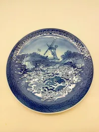 Mindeplatte fra Royal Copenhagen, specifikt udgivet i 1970 for at markere 50-året for genforeningen af Nordslesvig med Danmark