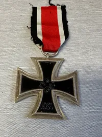 Originalt Tysk Jernkors 2 klasse WW2 med fremstiller