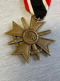 Originalt Tysk KVK med sværd WW2
