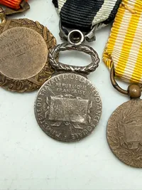 Fransk miniture spange beklædt med diamanter og rubiner