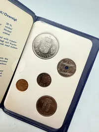 To møntsæt, 1973 og 1974