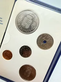 To møntsæt, 1972 og 1974