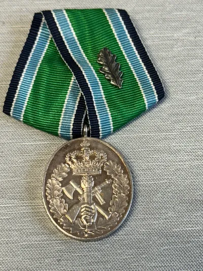 Original 40 år i hjemmeværnet af sølv