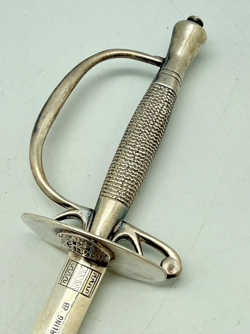 Papirkniv af Sterling sølv, vægt 69,6 gram