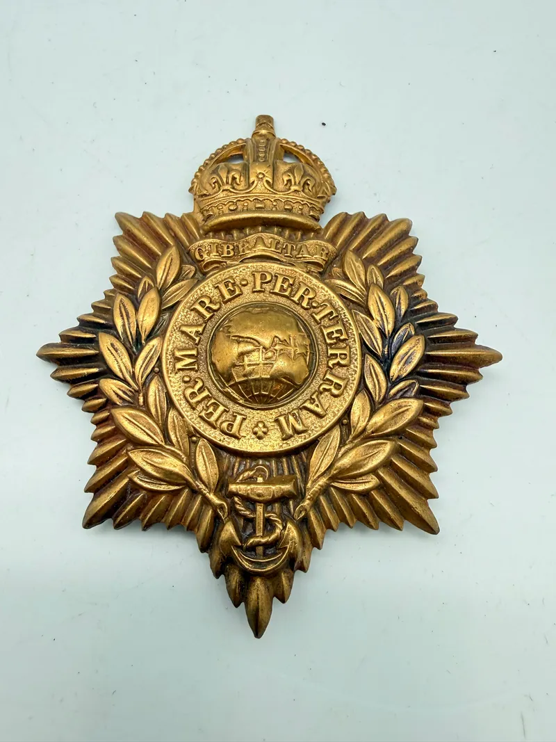 Stort Engelsk WW1 mærke for Tropehjelm, originalt
