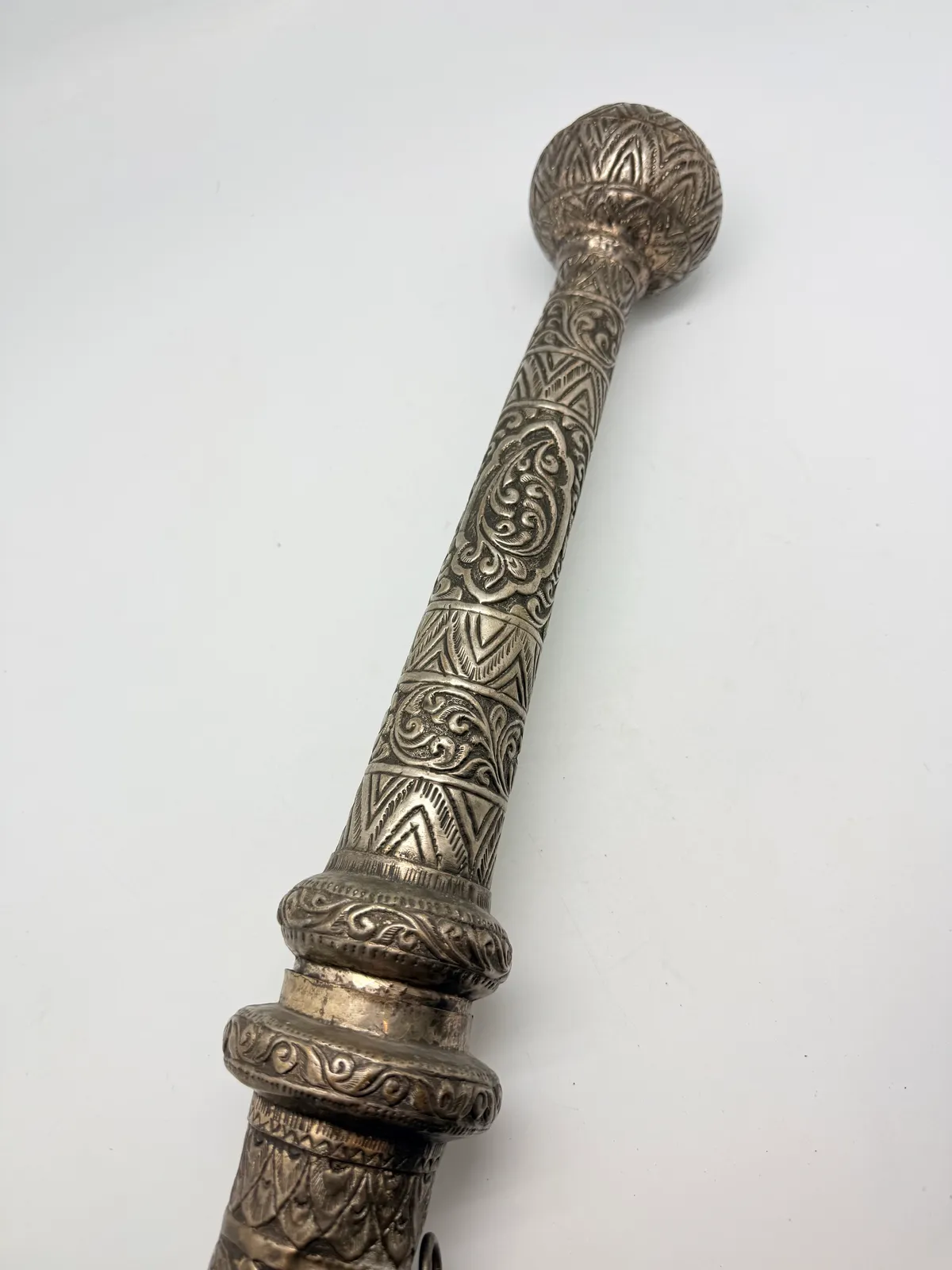 ANTIQUE BURMESE DHA TEMPLE SWORD WITH SCABBARD, ORIGINAL