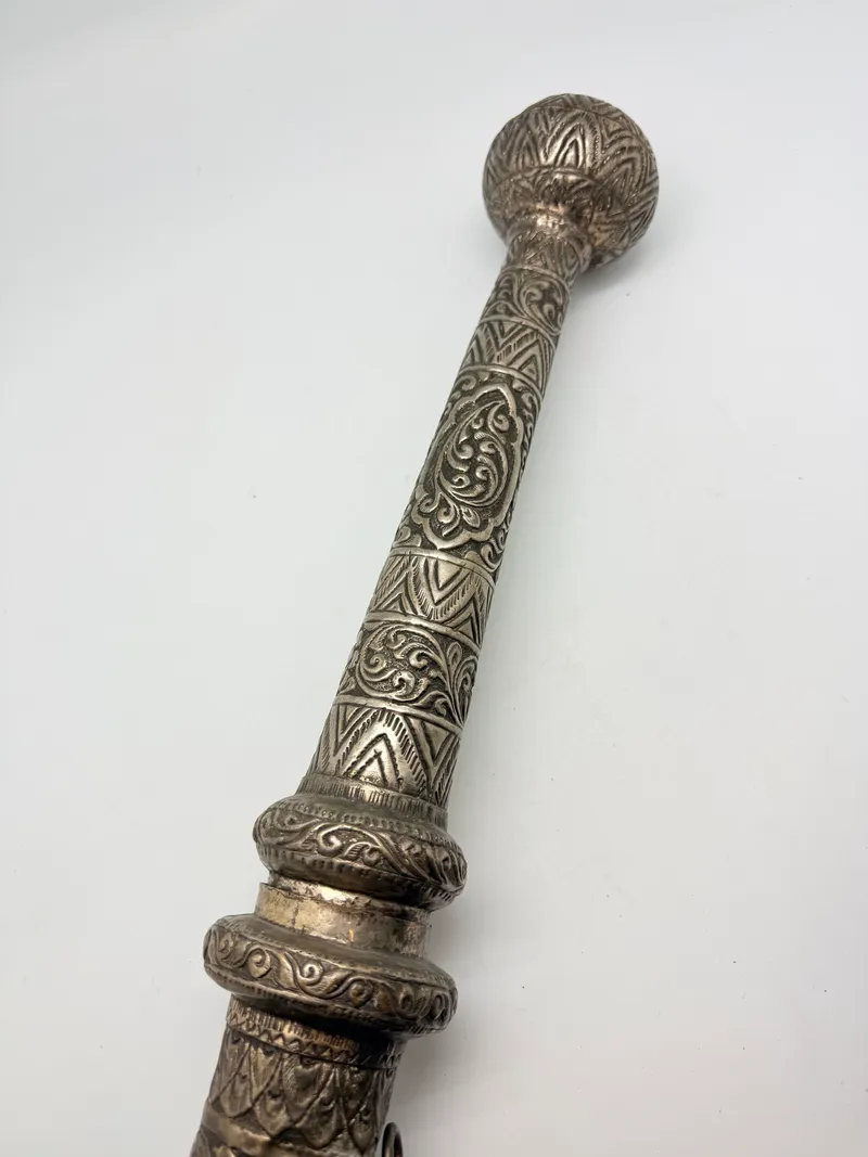 ANTIQUE BURMESE DHA TEMPLE SWORD WITH SCABBARD, ORIGINAL