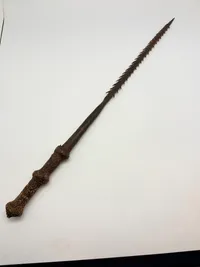 Afrikansk blankvåben med reptilskind