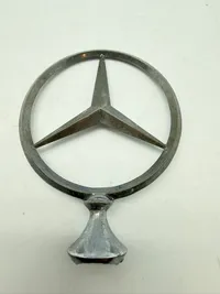 Mercedes kølerfigur
