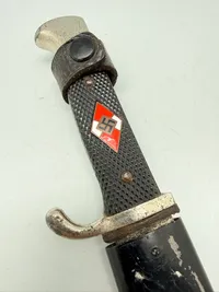 Tysk Hitler Jugend dolk, original med nyere rune