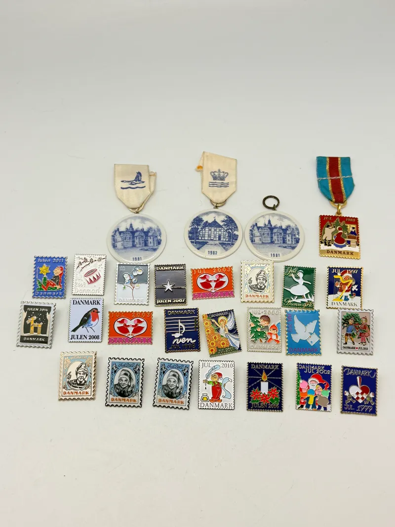 Julemærke pins mm