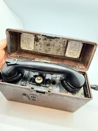 Tysk WW2 felttelefon med mangler