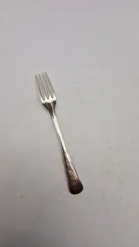 Skeer af nysølv fra Forsvaret