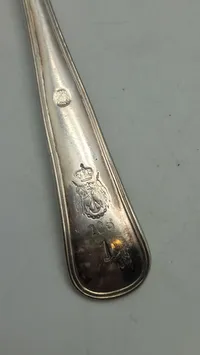 Skeer af nysølv fra Forsvaret