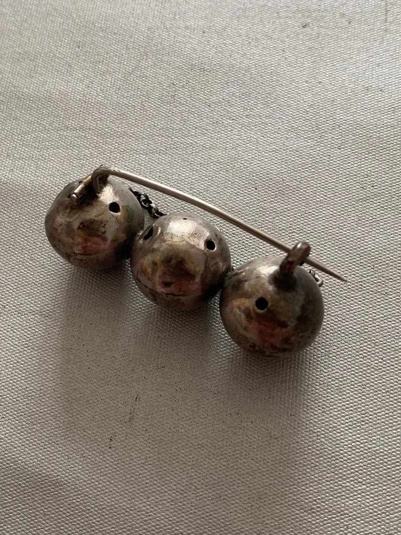 Broche af sølv fra 1920’erne - i jugendstil