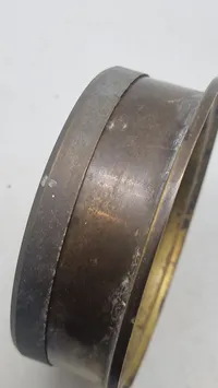 skibsbarometer fra Barostar i patineret messing med et maritimt motiv af et sejlskib