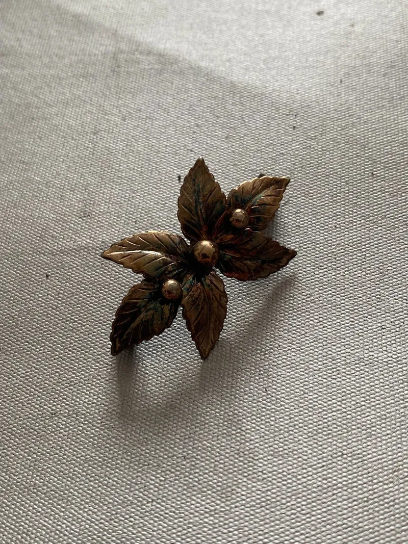 Broche af sølv fra 1920’erne