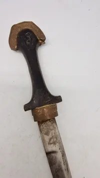 Koummya, (also Khoumija or Koumaya; Arabic: كمية)  North African Dagger