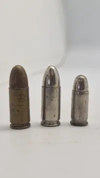 Samling pistol eksercer patroner