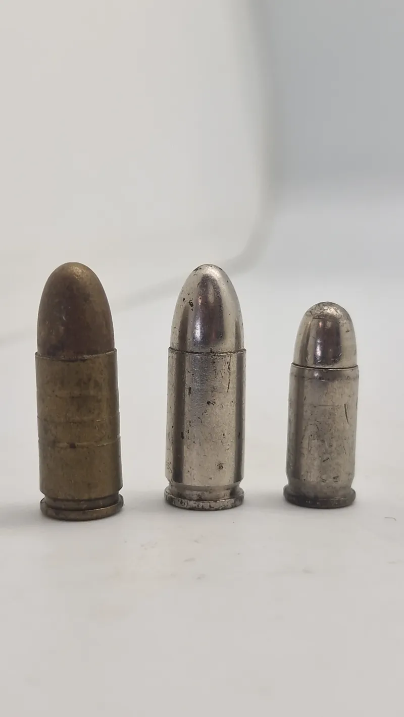 Samling pistol eksercer patroner