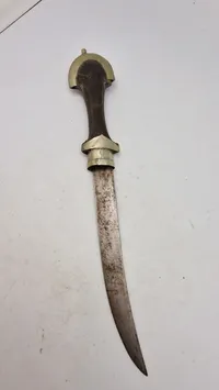 Koummya, (also Khoumija or Koumaya; Arabic: كمية)  North African Dagger