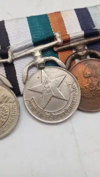 Nepalesisk militær medalje gruppe. Original