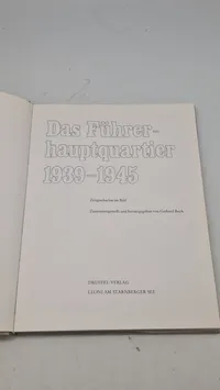 Bog om Hitlers hovedkvarter på tysk